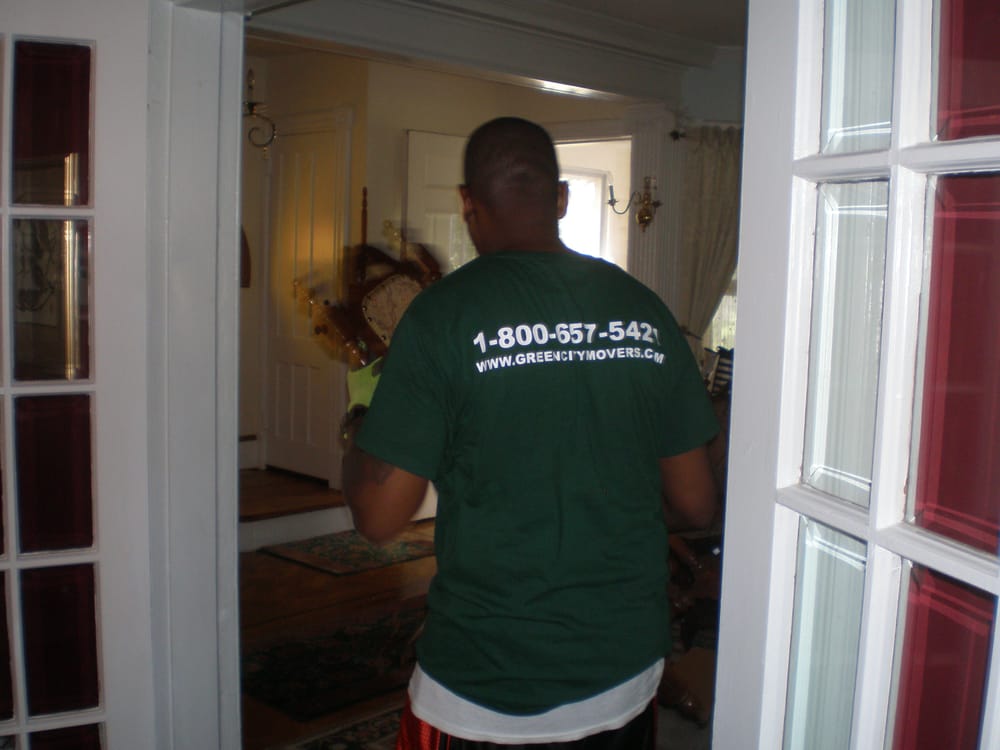Hollis Movers