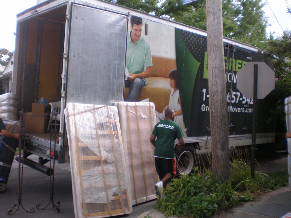 Oakland Gardens Movers