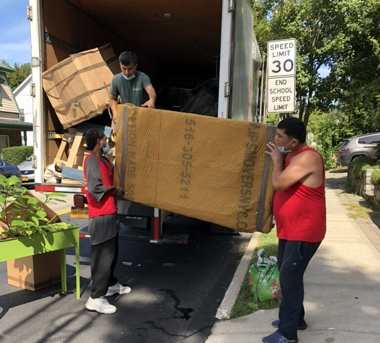 Fresh Meadows Movers