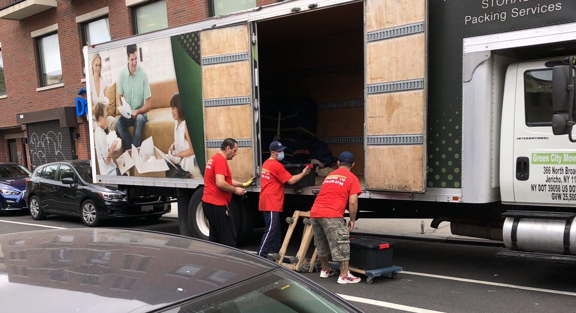 Bensonhurst Movers
