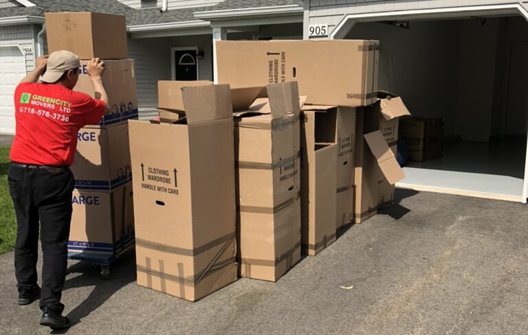 Packing and Loading Manhattan