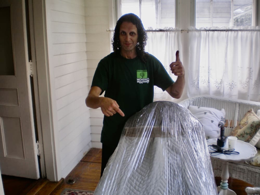 Get Your Quote! Call/Text direct to business owners 212-470-2729 email: info@greencitymovers.com 